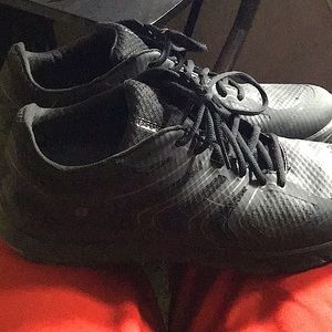 Shoes for crews model : strides Best work shoes